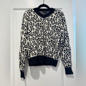 FATE Leopard Print V-Neck Sweater Size M